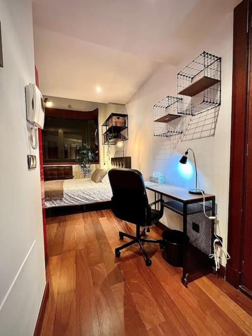 Central Suites Arenal فيجو المظهر الخارجي الصورة